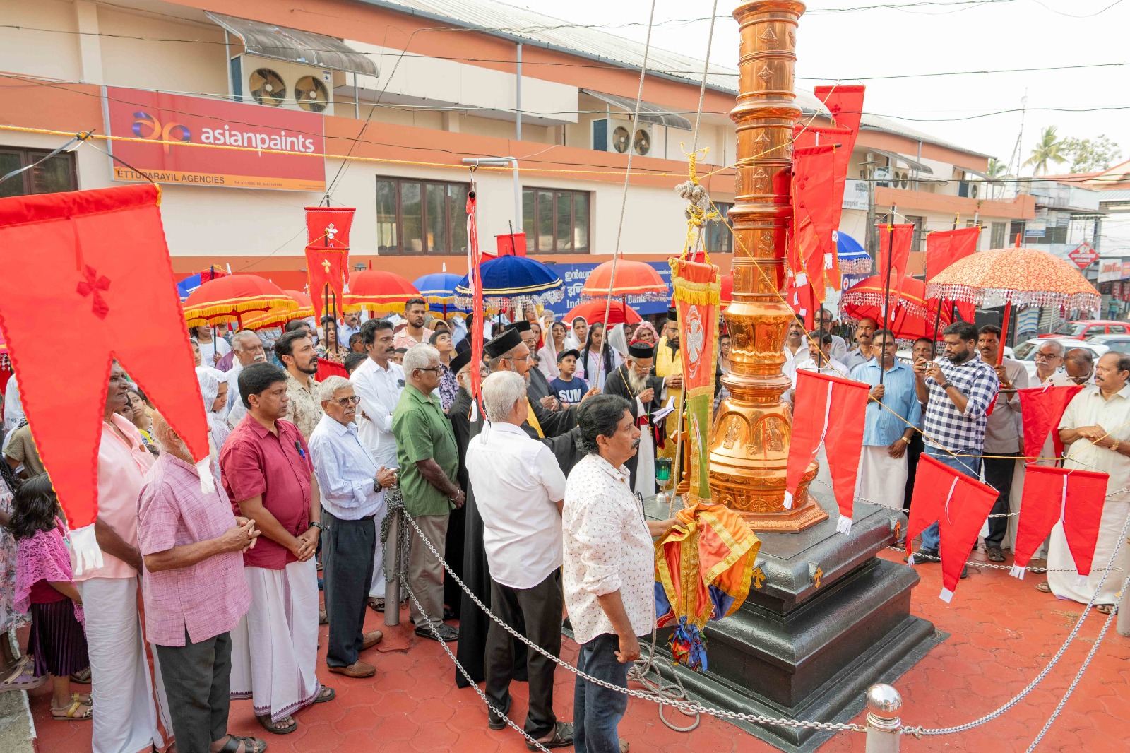  സെൻ്റ് മേരീസ് ഓർത്തഡോക്സ് കത്തീഡ്രലിൽ വിശുദ്ധ അന്ത്രയോസ് ബാവായുടെ 334 - മത് ശ്രദ്ധ പ്പെരുന്നാളിന് കൊടിയേറി